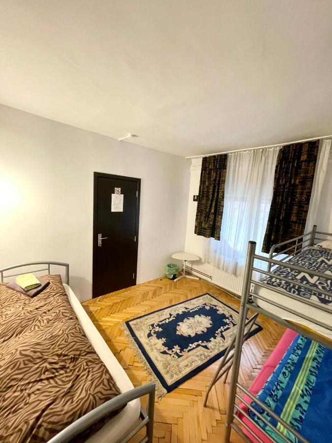 Mosaico Alfetta Hostel Тимишоара Экстерьер фото