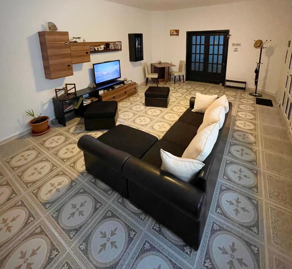 Mosaico Alfetta Hostel Тимишоара Экстерьер фото
