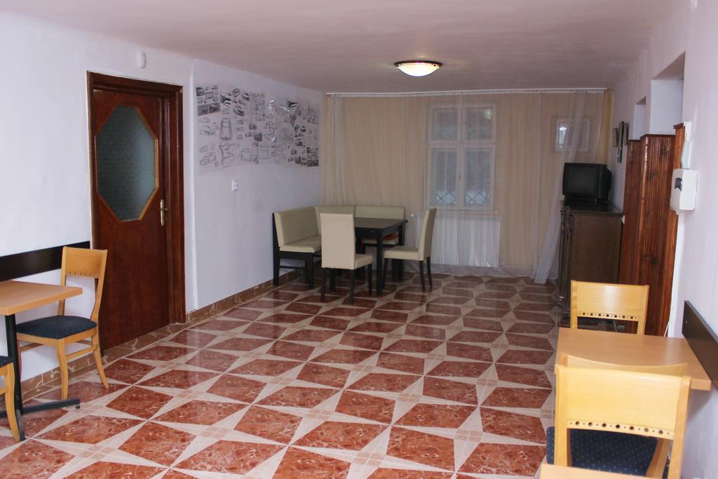 Mosaico Alfetta Hostel Тимишоара Экстерьер фото