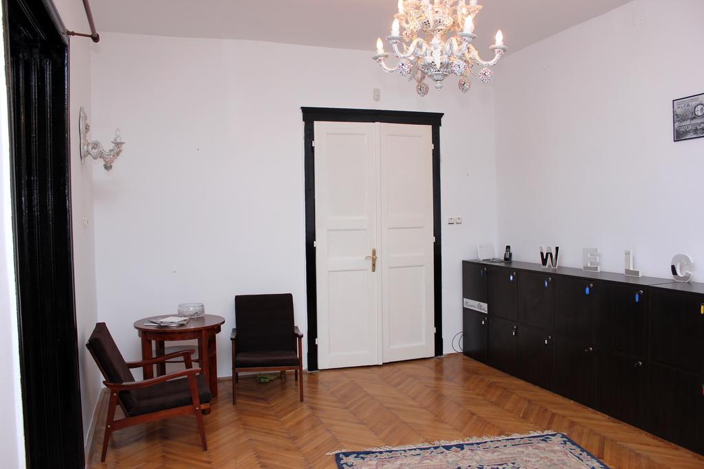 Mosaico Alfetta Hostel Тимишоара Экстерьер фото