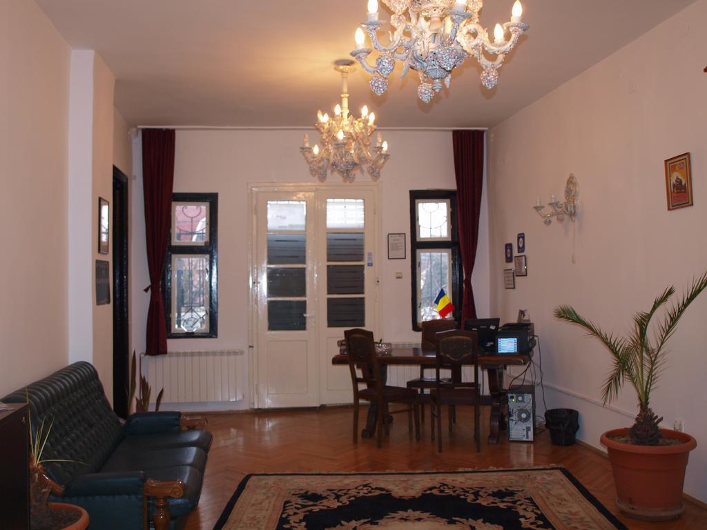 Mosaico Alfetta Hostel Тимишоара Экстерьер фото