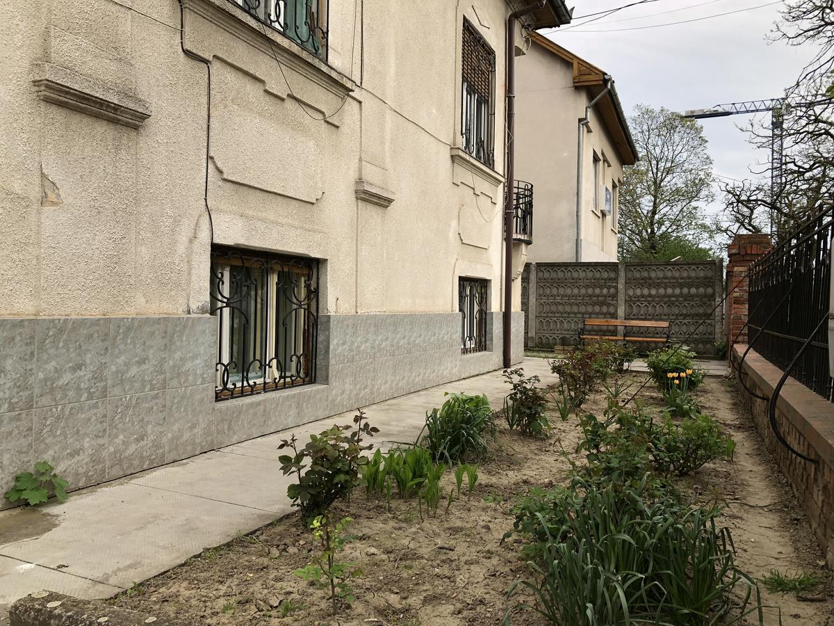 Mosaico Alfetta Hostel Тимишоара Экстерьер фото