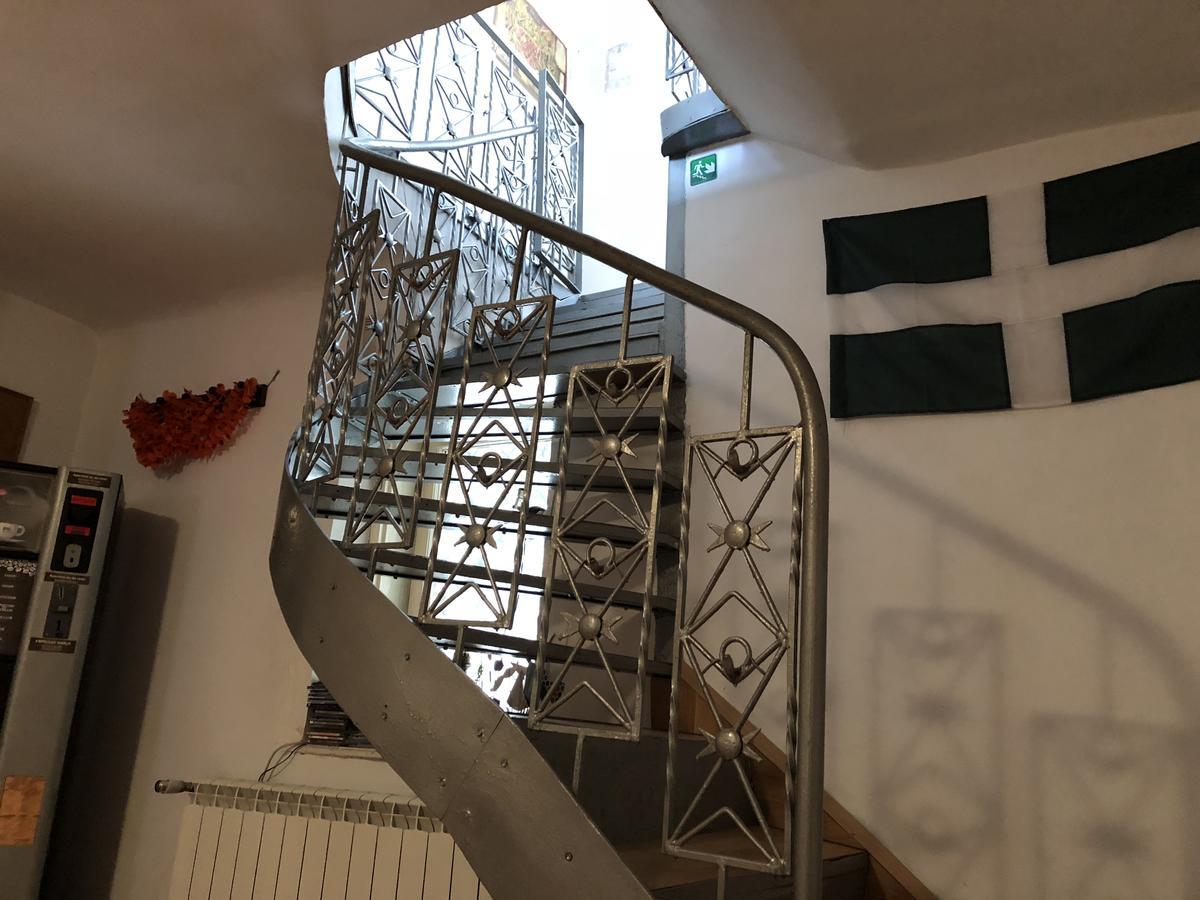 Mosaico Alfetta Hostel Тимишоара Экстерьер фото