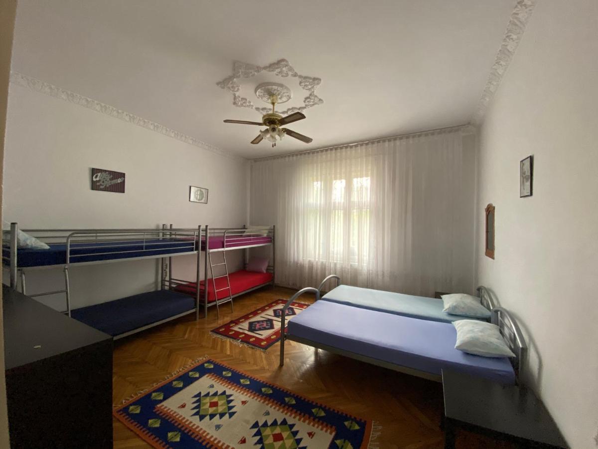 Mosaico Alfetta Hostel Тимишоара Экстерьер фото
