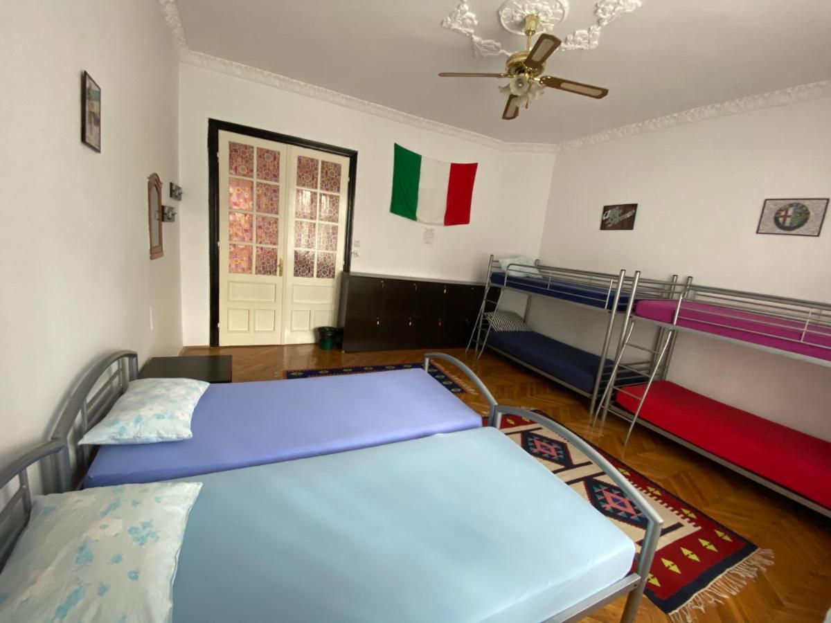 Mosaico Alfetta Hostel Тимишоара Экстерьер фото